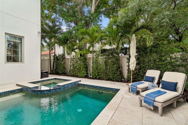 4535 W SWANN AVENUE, Tampa, FL 33609