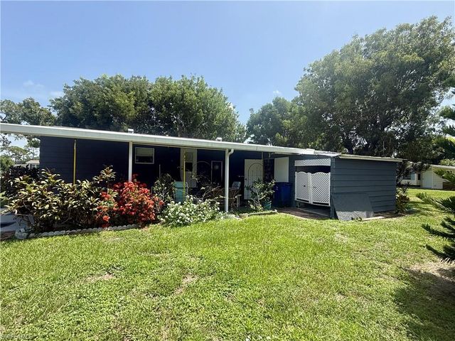 9735 Lake Fairways BLVD, North Fort Myers, FL 33903
