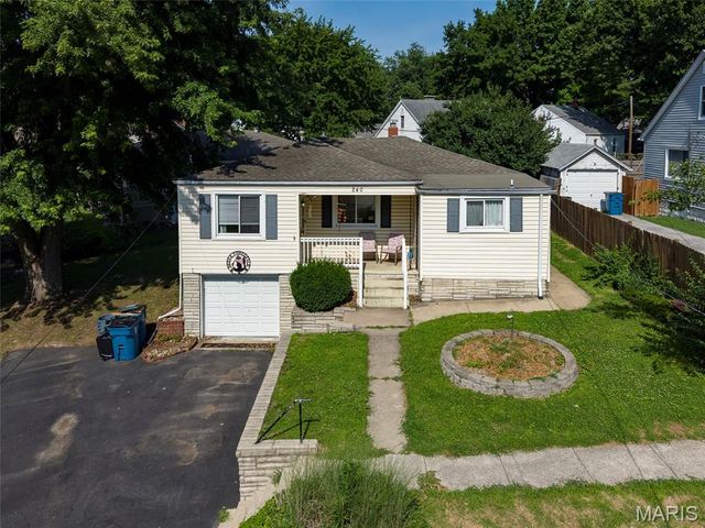 240 Herbert Street, Alton, IL 62002
