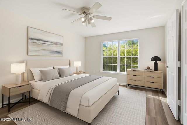 7800 POINT MEADOWS Drive 137, Jacksonville, FL 32256