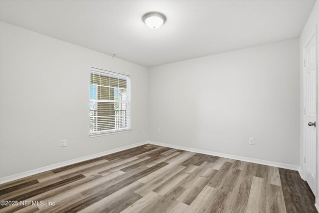 7800 POINT MEADOWS Drive 137, Jacksonville, FL 32256