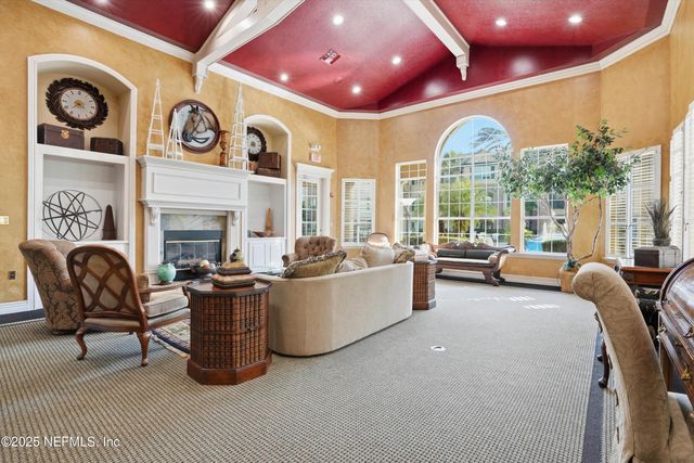 7800 POINT MEADOWS Drive 137, Jacksonville, FL 32256