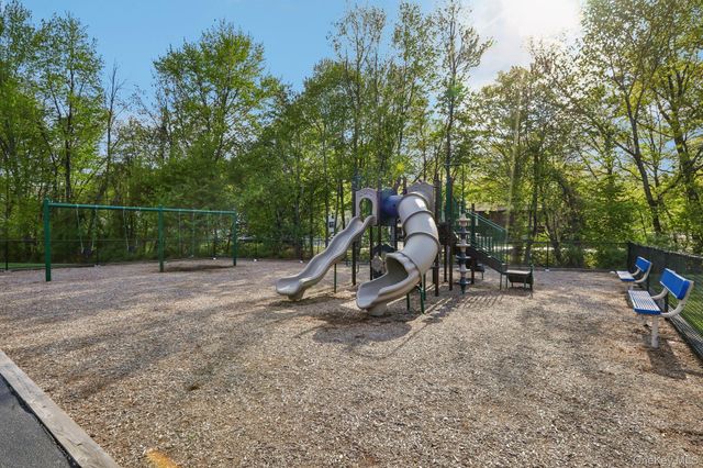 164-2 N Route 303 2, Congers, NY 10920