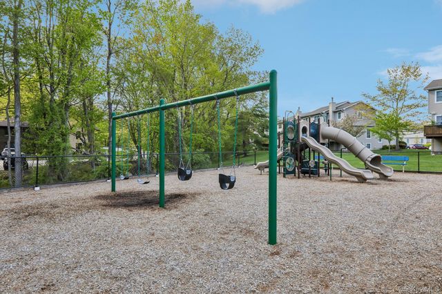 164-2 N Route 303 2, Congers, NY 10920