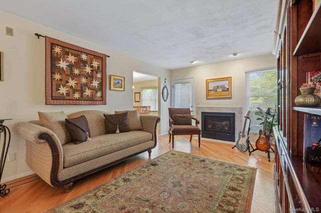 164-2 N Route 303 2, Congers, NY 10920