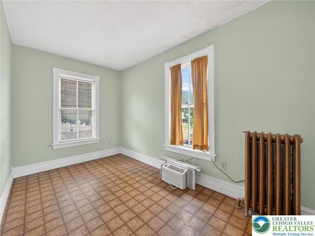 441 West Washington Street, Slatington Boro, PA 18080