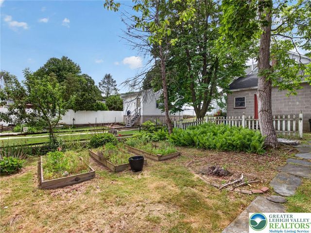 441 West Washington Street, Slatington Boro, PA 18080