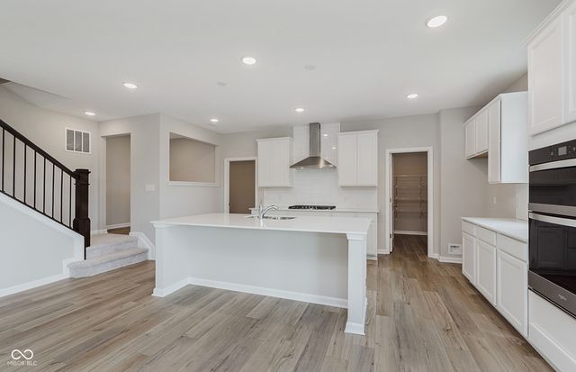 9439 Jackson Way, Avon, IN 46123