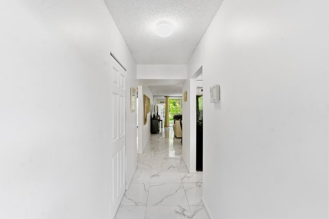 260 NW 76th Avenue 207, Margate, FL 33063