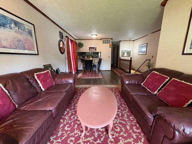 6528 W ONeil, Wichita, KS 67212
