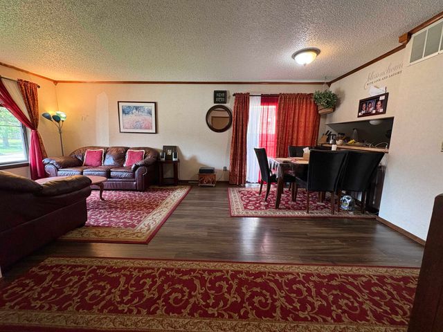 6528 W ONeil, Wichita, KS 67212