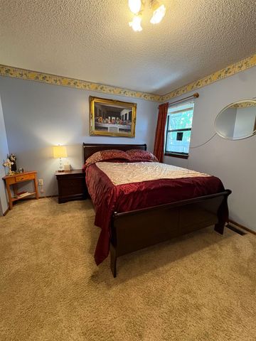 6528 W ONeil, Wichita, KS 67212