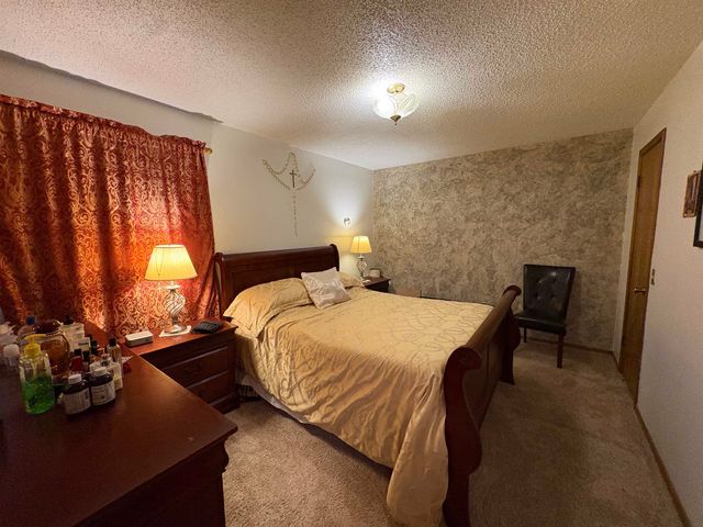 6528 W ONeil, Wichita, KS 67212