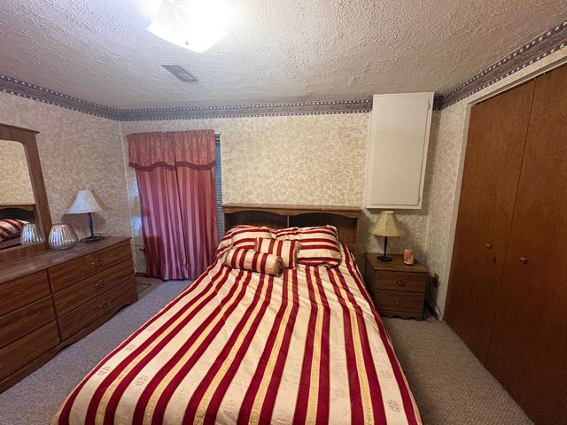 6528 W ONeil, Wichita, KS 67212