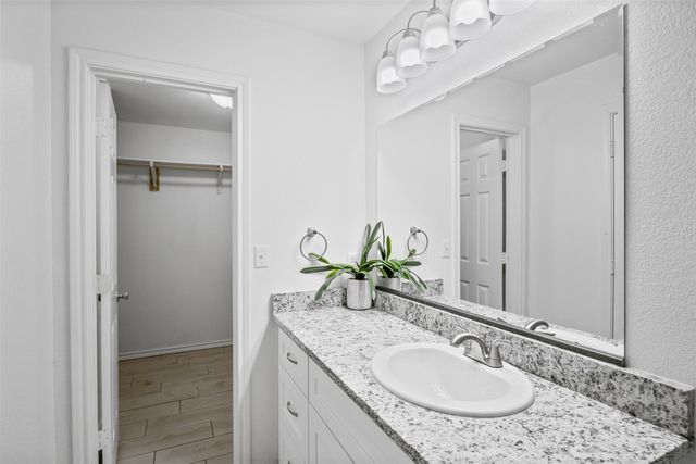 1816 Hidden Valley Road, Granbury, TX 76049