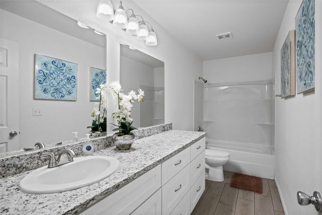 1816 Hidden Valley Road, Granbury, TX 76049