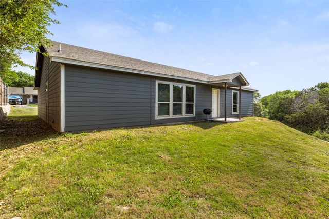 1816 Hidden Valley Road, Granbury, TX 76049