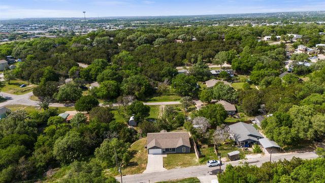 1816 Hidden Valley Road, Granbury, TX 76049
