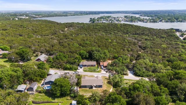 1816 Hidden Valley Road, Granbury, TX 76049