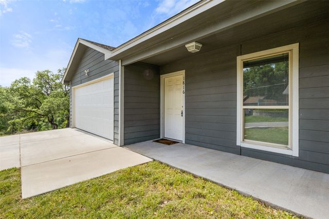 1816 Hidden Valley Road, Granbury, TX 76049