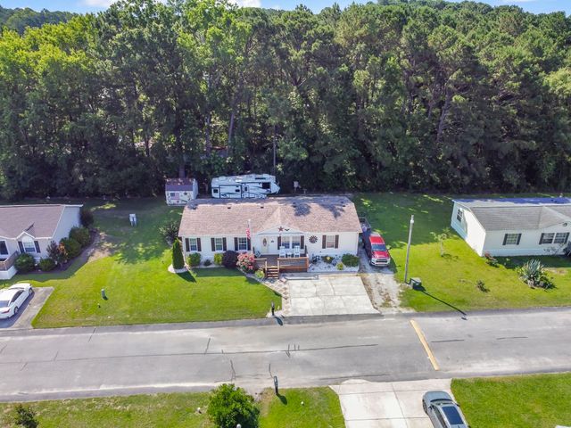 160 Nollie Rd., Myrtle Beach, SC 29588