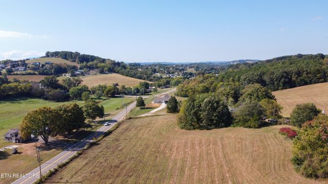 527 Douglas Dam RD, Kodak, TN 37764