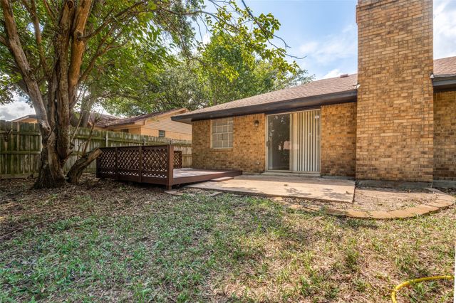 813 Green Pastures Drive, Cedar Hill, TX 75104