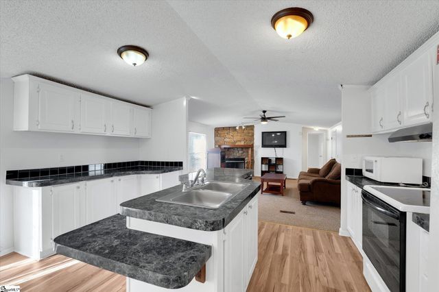 210 Elaine Drive, Piedmont, SC 29673