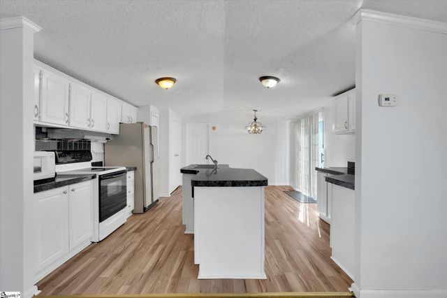 210 Elaine Drive, Piedmont, SC 29673