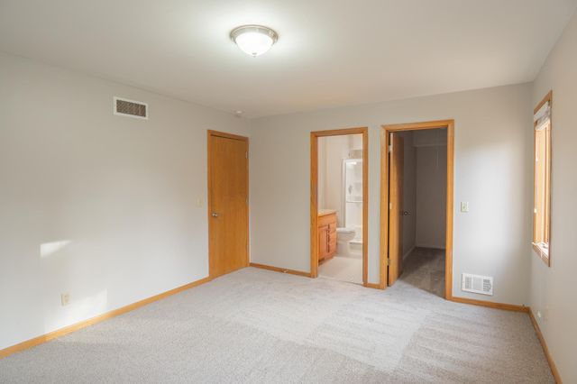 5245 Clayton Drive, Maple Plain, MN 55359