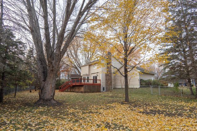 5245 Clayton Drive, Maple Plain, MN 55359