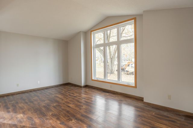 5245 Clayton Drive, Maple Plain, MN 55359