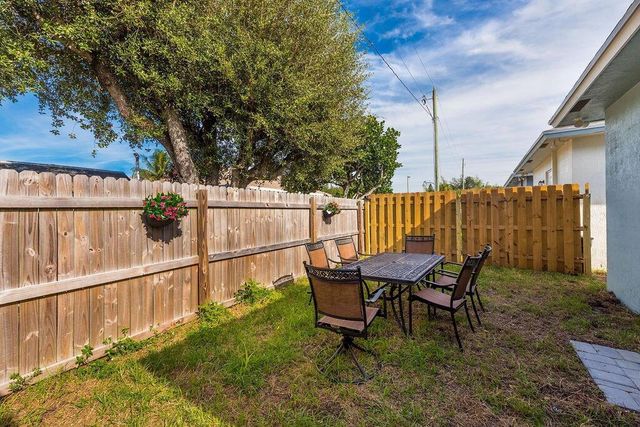 3514 Hiawatha Avenue, West Palm Beach, FL 33409