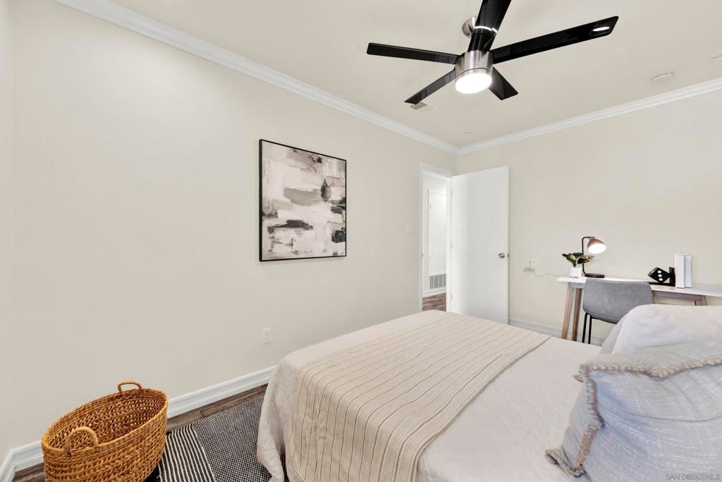 Image 35 of property listing at 13815 Johannesberg 4, Poway, CA 92064