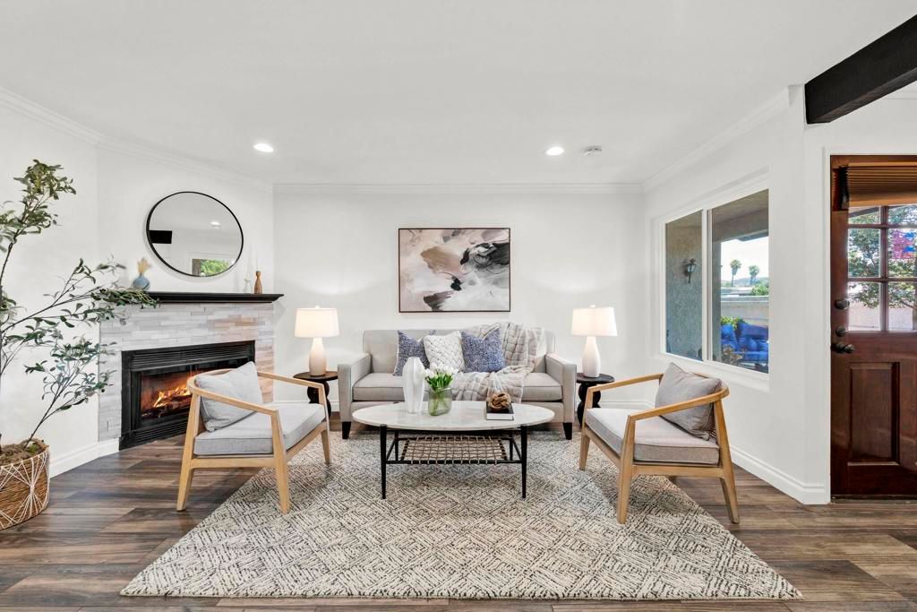 Image 7 of property listing at 13815 Johannesberg 4, Poway, CA 92064
