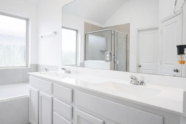 9515 Vicksburg Road, Baytown, TX 77521