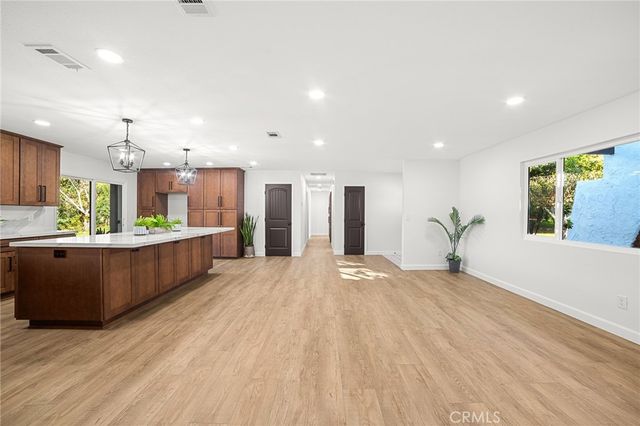 1126 Knoll, San Bernardino, CA 92407