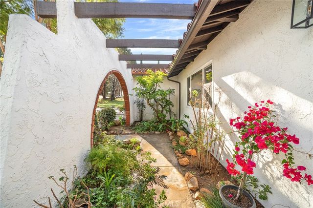 1126 Knoll, San Bernardino, CA 92407