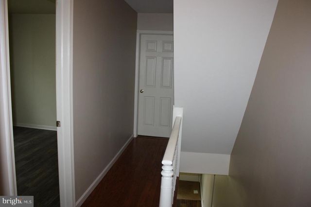 33 S LAFAYETTE AVE, Morrisville, PA 19067