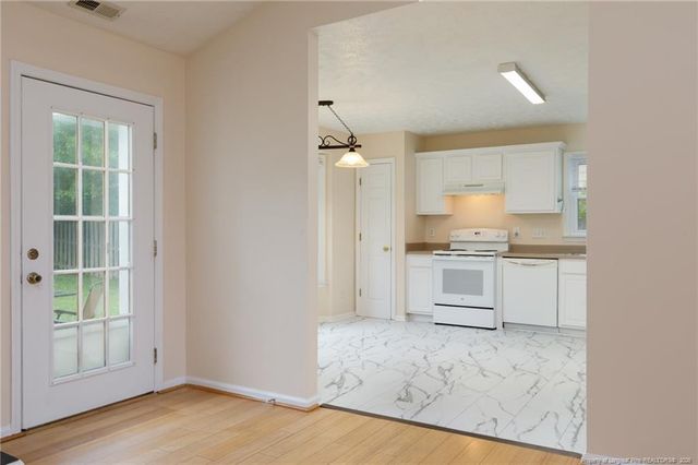 7229 Tollhouse Drive, Fayetteville, NC 28314