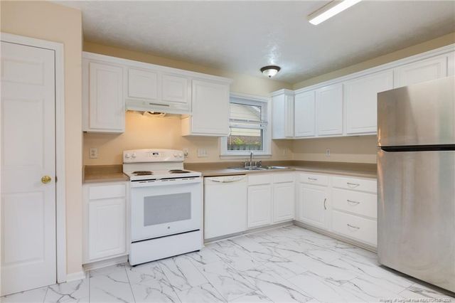 7229 Tollhouse Drive, Fayetteville, NC 28314