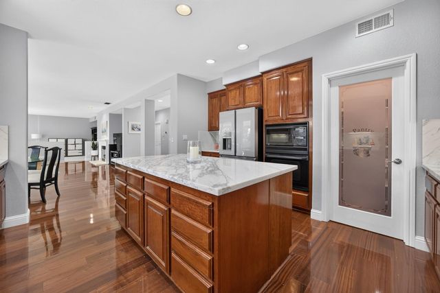 1741 Edgemore Ave, Sacramento, CA 95835