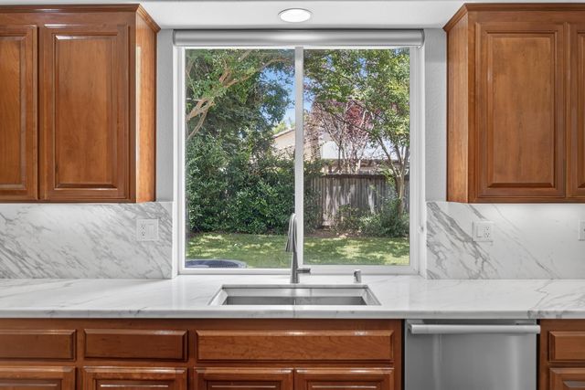 1741 Edgemore Ave, Sacramento, CA 95835