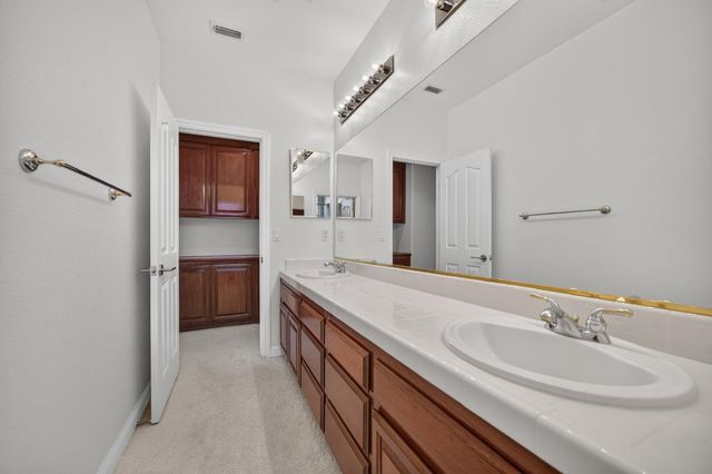 1741 Edgemore Ave, Sacramento, CA 95835