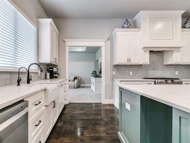 8505 Willow Creek Road, Guthrie, OK 73044