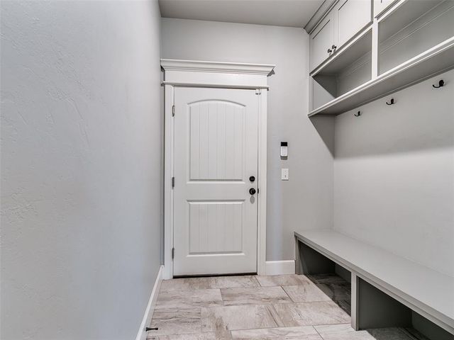 8505 Willow Creek Road, Guthrie, OK 73044