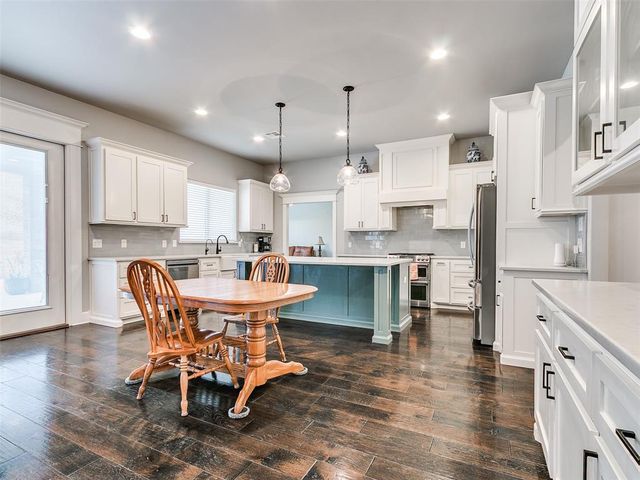 8505 Willow Creek Road, Guthrie, OK 73044