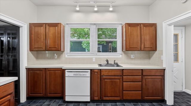 1007 W 20th Ave, Spokane, WA 99203