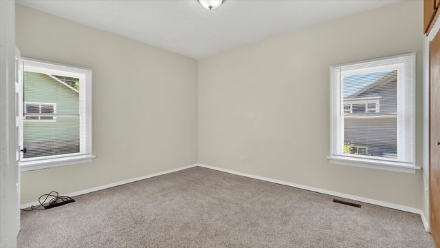 1007 W 20th Ave, Spokane, WA 99203
