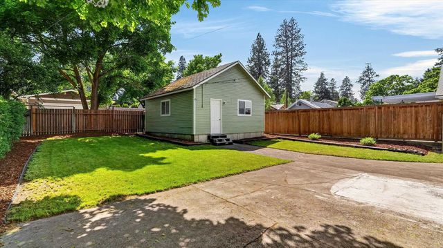 1007 W 20th Ave, Spokane, WA 99203